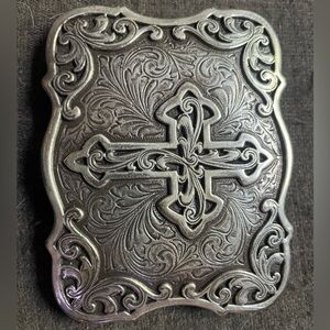 Cavanders cross buckle